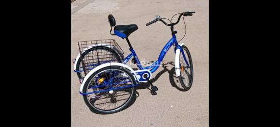 دراجة تلاتية العجلات