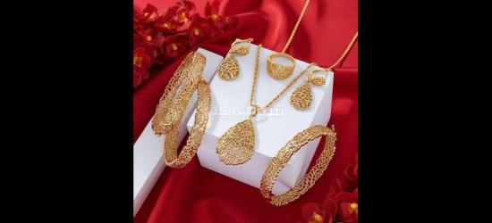 اونصوبل انيقة بلاكيور شبيه الذهب بثمن مناسب - 4