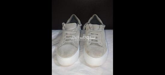 Des chaussures confortables et belles